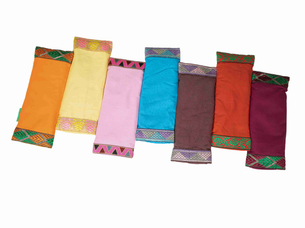 Vyšívaný vankúšik na oči