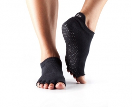 Ponožky na jógu bezprsté nízke čierne